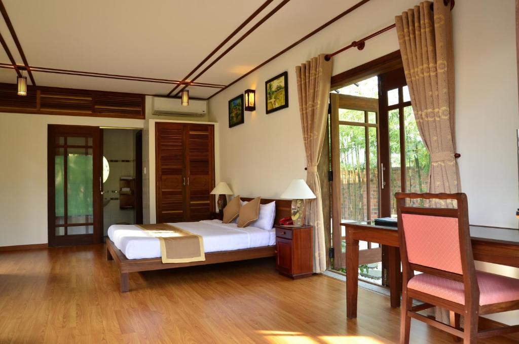 Riverside Bamboo Resort Хойан Номер фото